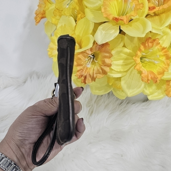 Coach wristlet brown - Picture 4 of 10